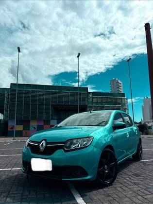 RENAULT SANDERO 1.0 EXPRESSION 16V FLEX 4P MANUAL RENAULT SANDERO 1.0 EXPRESSION 16V FLEX 4P MANUAL